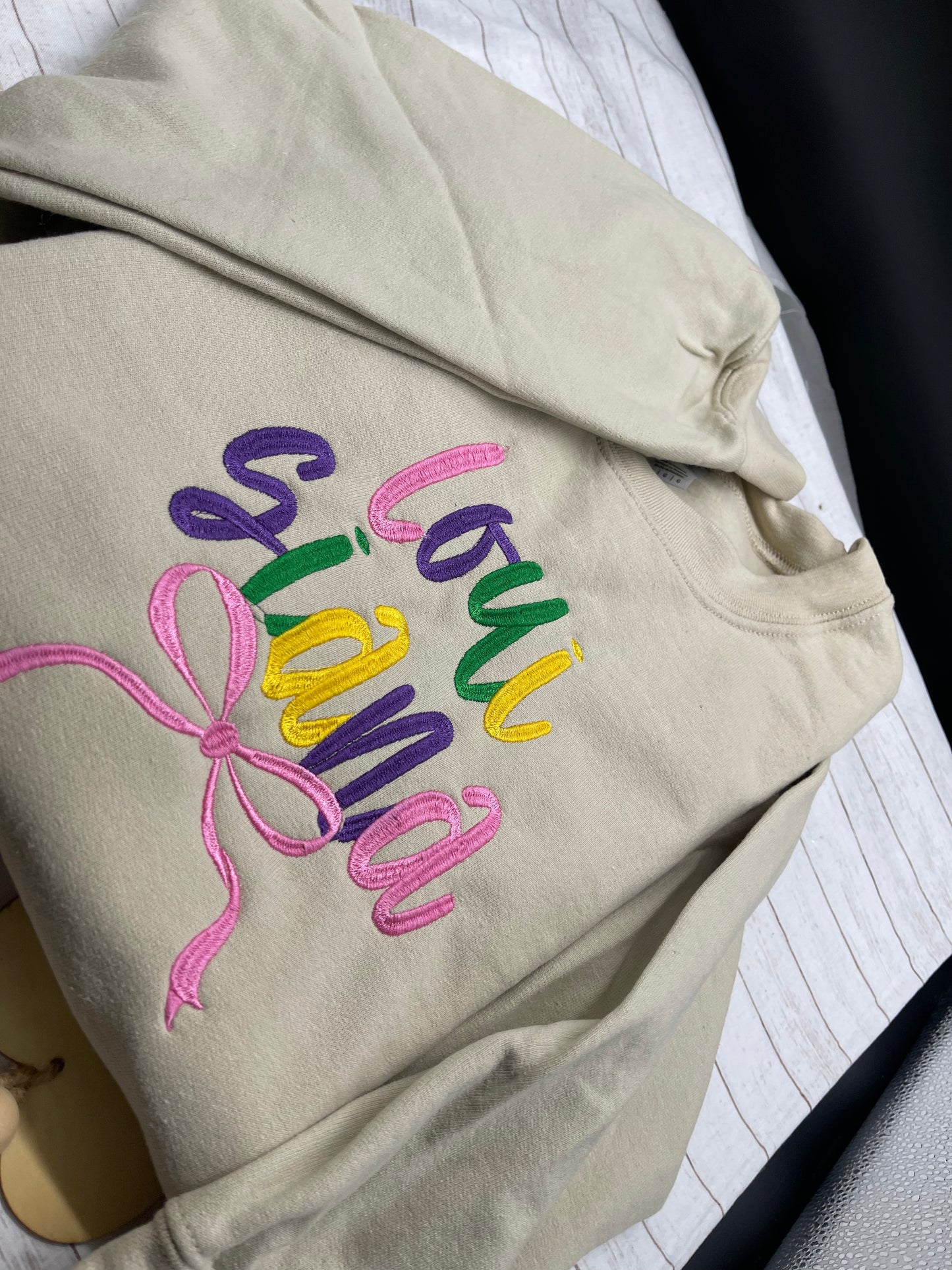 Louisiana Croquet Bow Crewneck