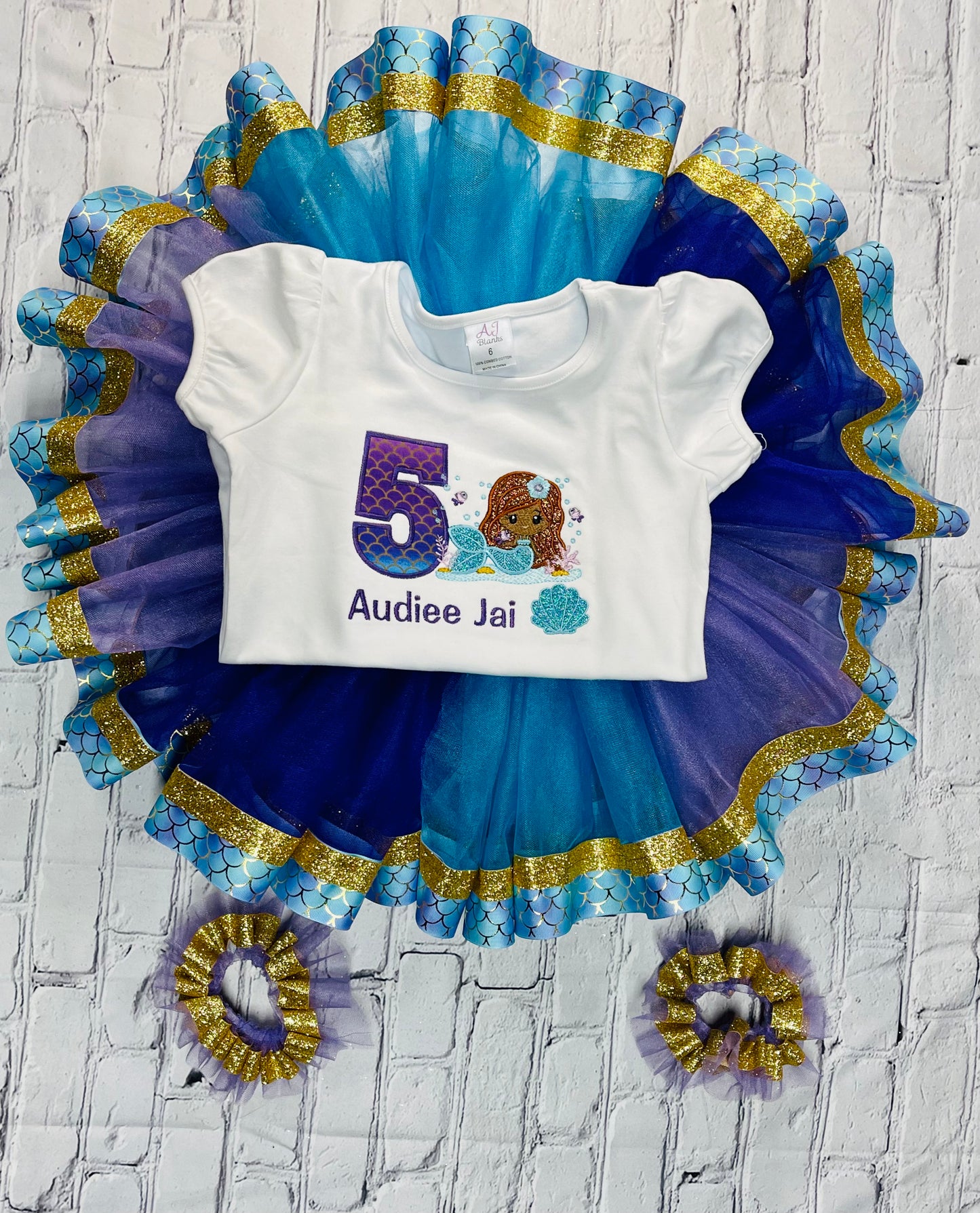 Mermaid embroidery shirt or set